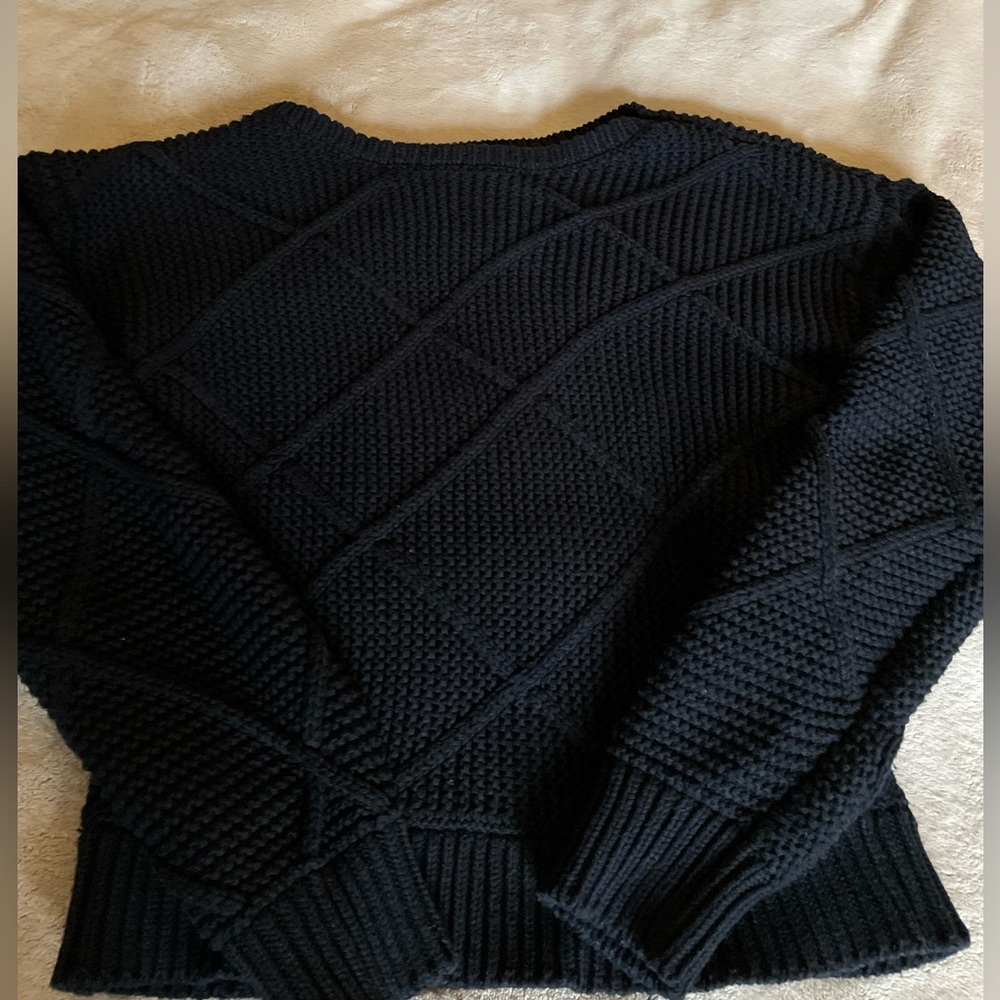 Guess sweater